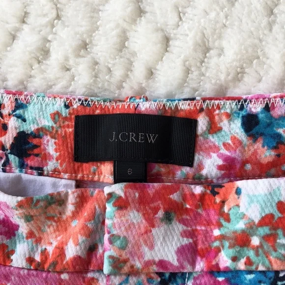 J Crew Floral Shorts - Picture 2 of 3